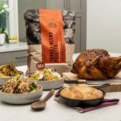 Traeger Canada Traeger Turkey Blend Wood Pellets 18lb + Brine Kit (Limited Edition) - PEL351