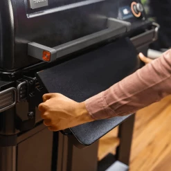 Traeger Canada BBQ Accessories Traeger P.A.L. Pop-And-Lock Front Shelf (TIMBERLINE) - BAC604